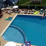 Amaris Hotell 3*