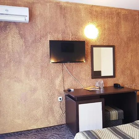 Hotel Amaris 3*
